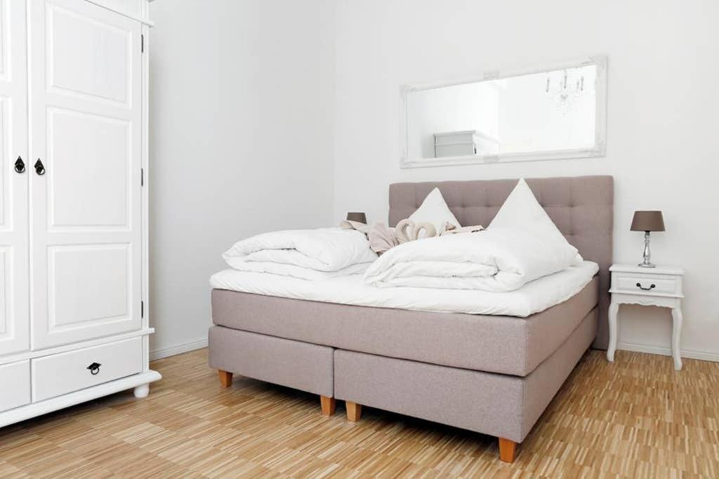 Sc 06 By Rockchair Apartments L Superhost Status L 4 Bedrooms Boxspringbeds 2 Bathrooms Balcony Elevator - Cozy Family & Business Flair Welcomes You! Berlijn Buitenkant foto