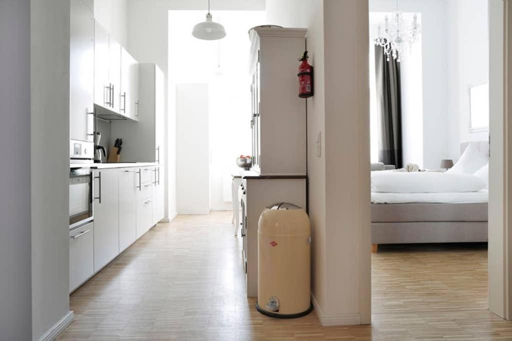 Sc 06 By Rockchair Apartments L Superhost Status L 4 Bedrooms Boxspringbeds 2 Bathrooms Balcony Elevator - Cozy Family & Business Flair Welcomes You! Berlijn Buitenkant foto