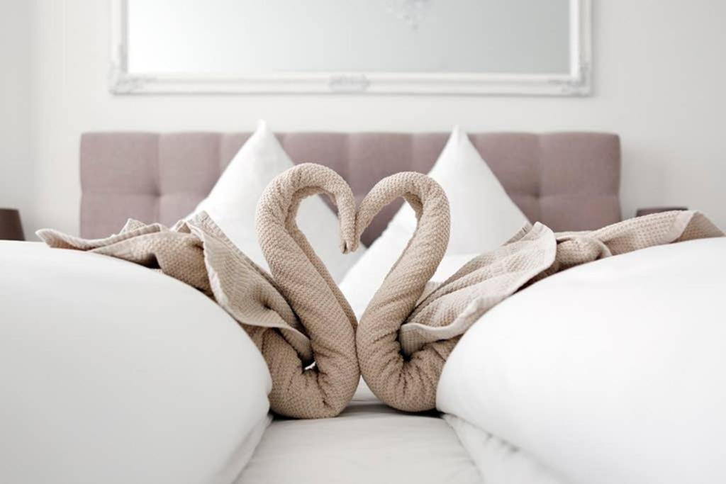 Sc 06 By Rockchair Apartments L Superhost Status L 4 Bedrooms Boxspringbeds 2 Bathrooms Balcony Elevator - Cozy Family & Business Flair Welcomes You! Berlijn Buitenkant foto