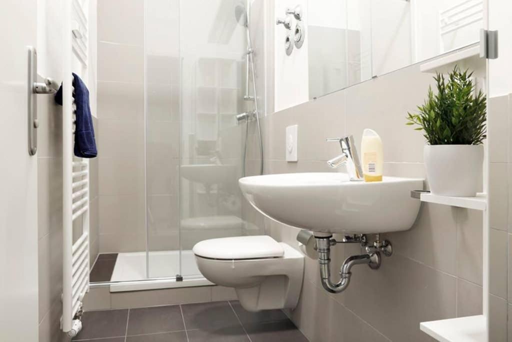 Sc 06 By Rockchair Apartments L Superhost Status L 4 Bedrooms Boxspringbeds 2 Bathrooms Balcony Elevator - Cozy Family & Business Flair Welcomes You! Berlijn Buitenkant foto