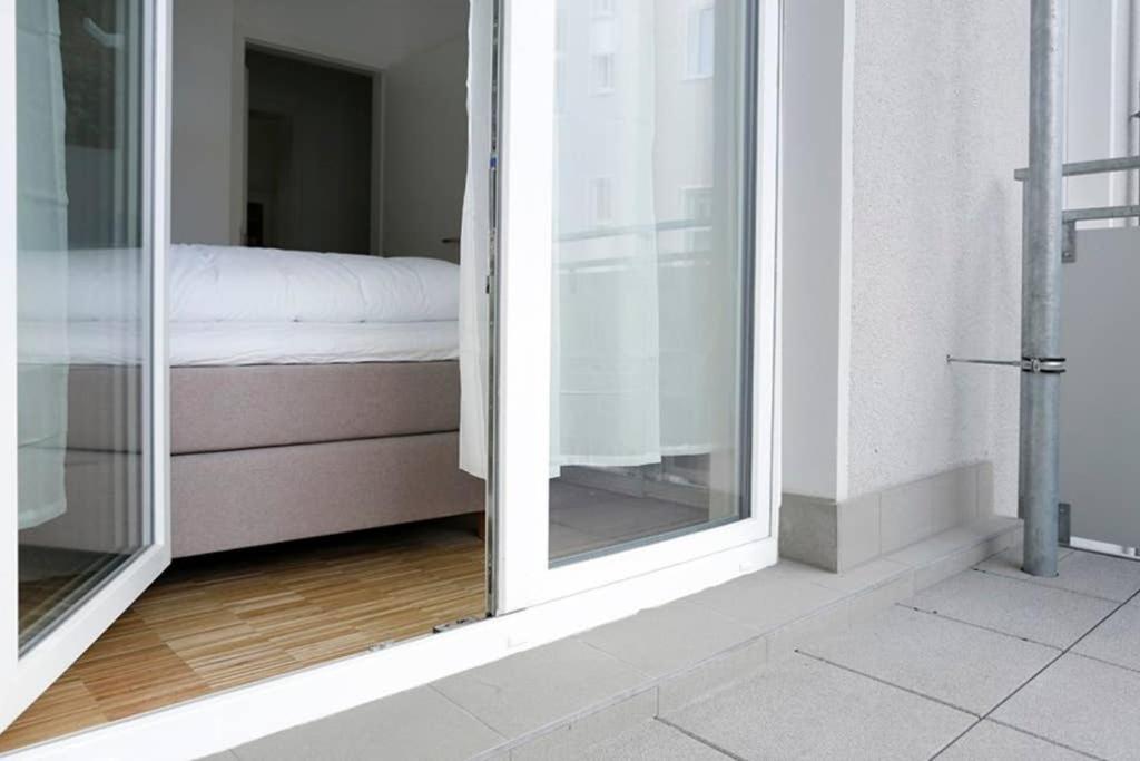 Sc 06 By Rockchair Apartments L Superhost Status L 4 Bedrooms Boxspringbeds 2 Bathrooms Balcony Elevator - Cozy Family & Business Flair Welcomes You! Berlijn Buitenkant foto
