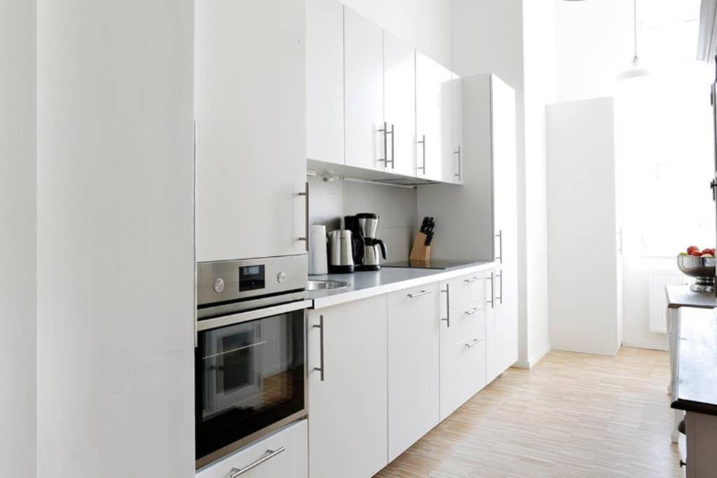 Sc 06 By Rockchair Apartments L Superhost Status L 4 Bedrooms Boxspringbeds 2 Bathrooms Balcony Elevator - Cozy Family & Business Flair Welcomes You! Berlijn Buitenkant foto